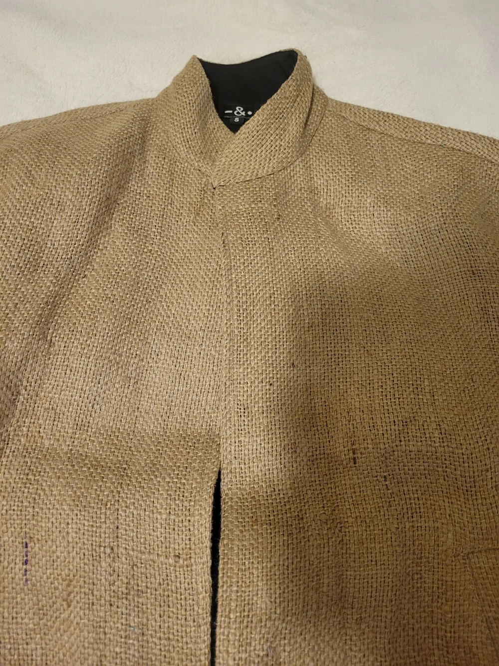 - & . Jute short and bomber jacket